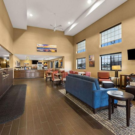 Comfort Inn Ludington Near Us-10 Экстерьер фото