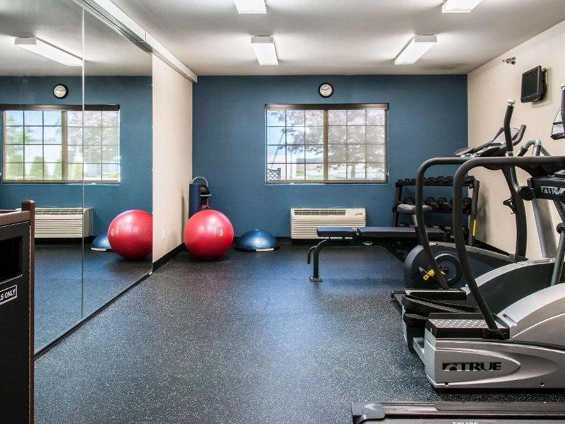 Comfort Inn Ludington Near Us-10 Экстерьер фото