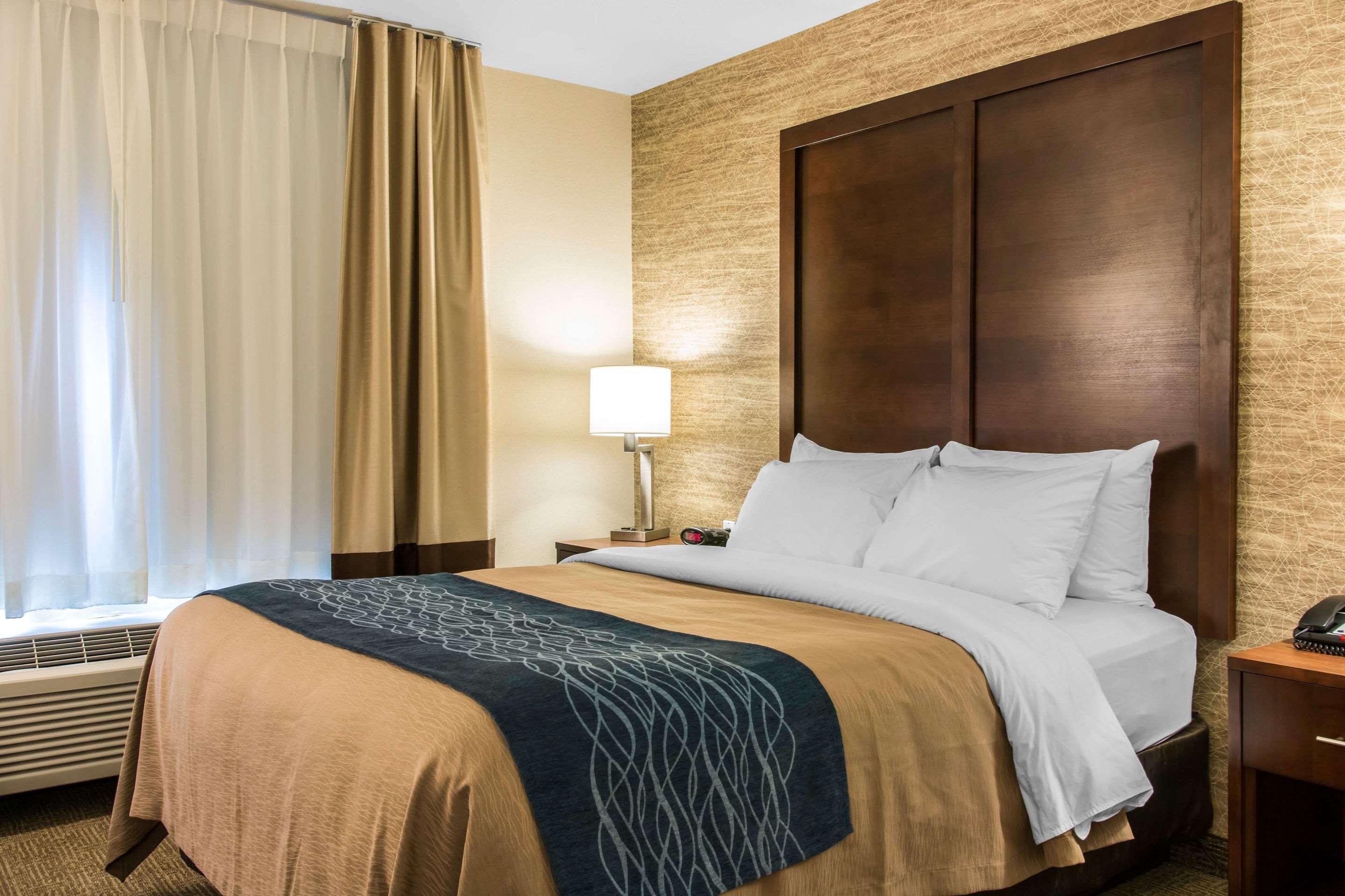 Comfort Inn Ludington Near Us-10 Экстерьер фото