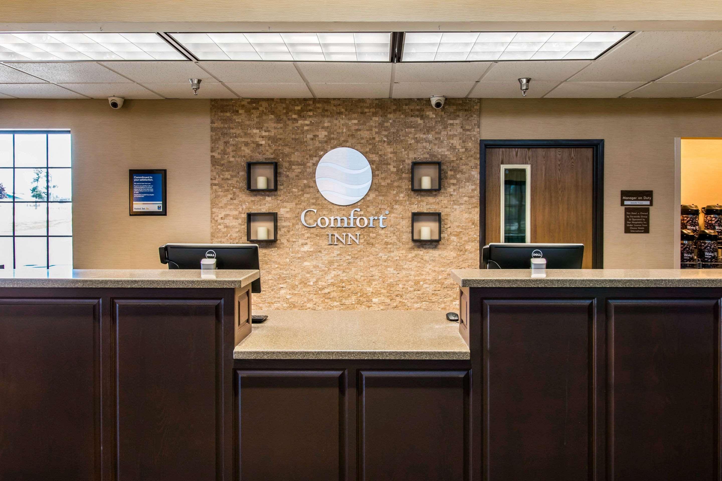 Comfort Inn Ludington Near Us-10 Экстерьер фото