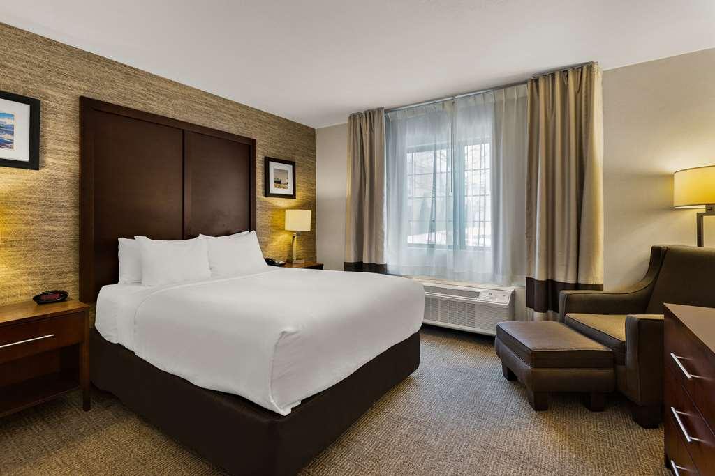 Comfort Inn Ludington Near Us-10 Номер фото
