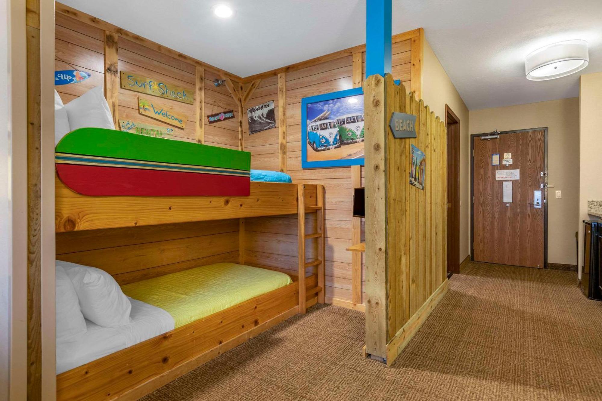 Comfort Inn Ludington Near Us-10 Экстерьер фото